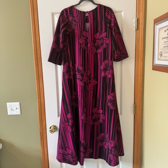 Karen-T Designs Women's Floral Vintage Maxi Dress - Picture 5 of 8